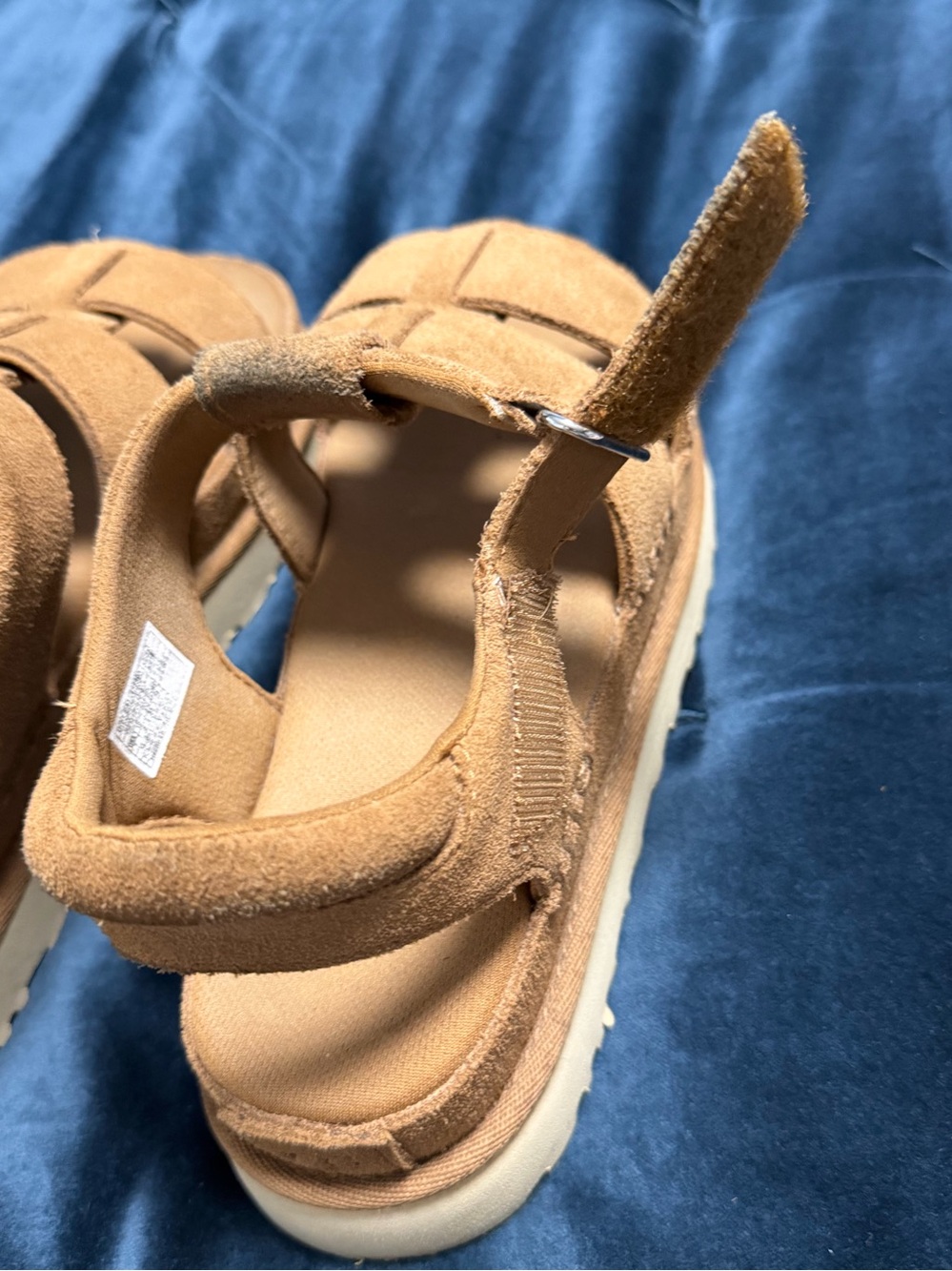 UGG women’s Tan Suede Fisherman Sandals - Comfortable Casual Shoes - Picture 3 of 7